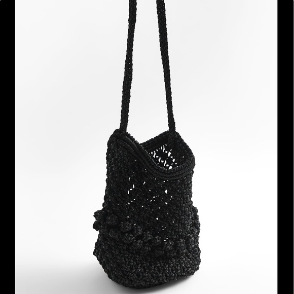 Zara crochet knit bobble openwork bucket bag , designer , black - Picture 4 of 10